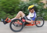 Need for Speed: Der Spezi-Samstag steht im Zeichen der Geschwindigkeit, das traditionelle Trike-Race versetzt Fahrer wie Zuschauer in Hochspannung. 
