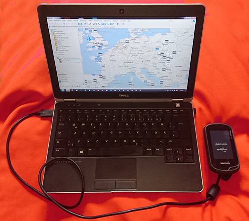 Windows-Laptop mit Garmin Basecamp: per USB-Kabel aufs Navi